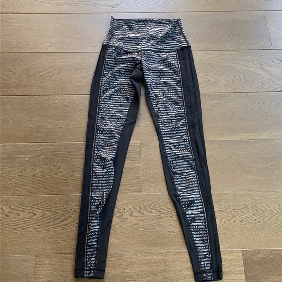 lululemon athletica Pants - LULU LEMON TIGHTS !